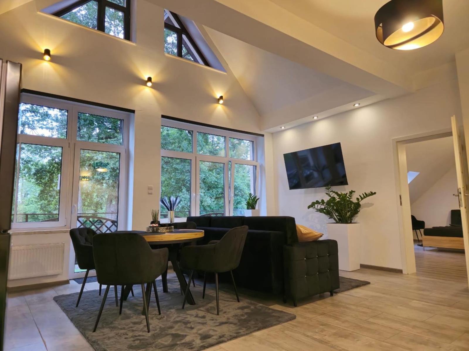 Wyjatkowy Apartament W Miliczu Экстерьер фото